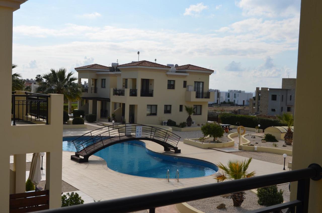 Faros Beach Apartment A102 Paphos Exterior foto