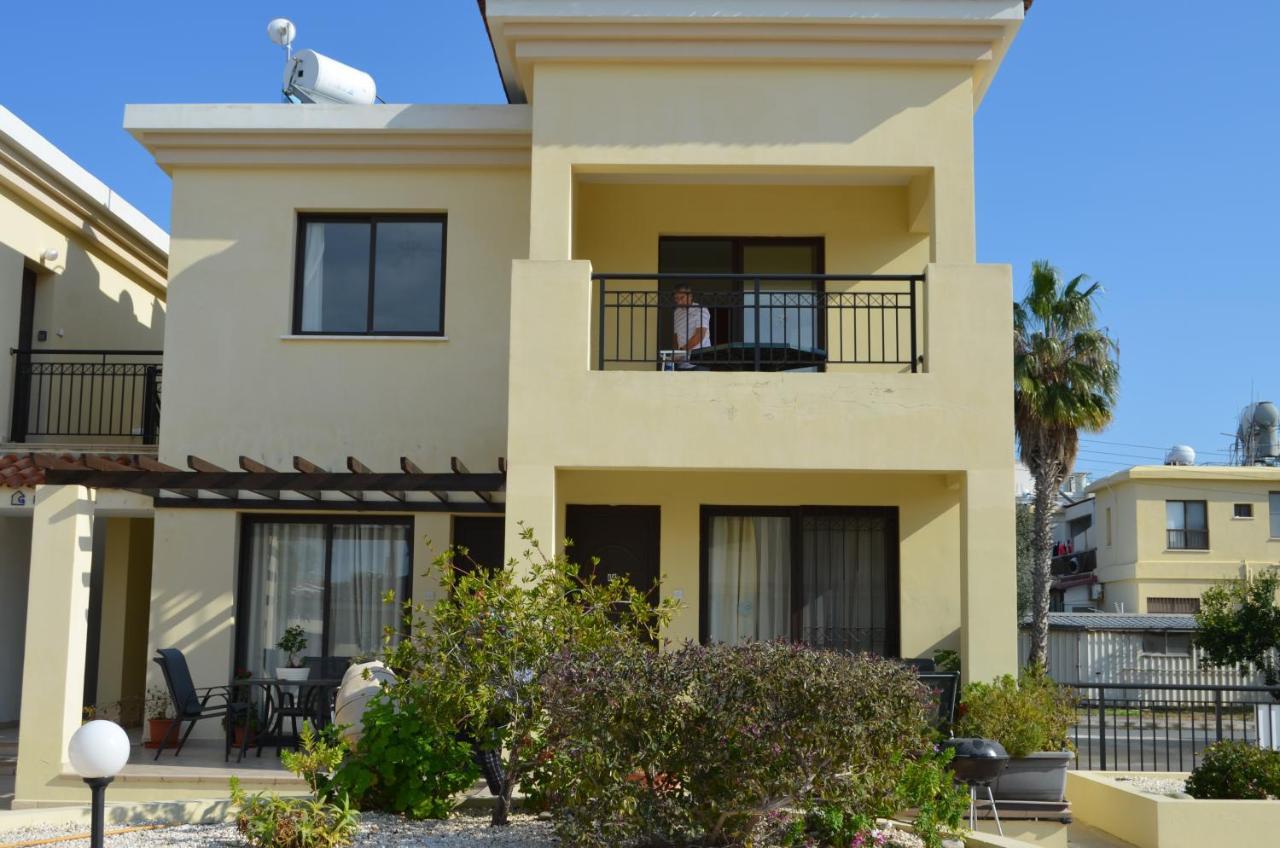 Faros Beach Apartment A102 Paphos Exterior foto